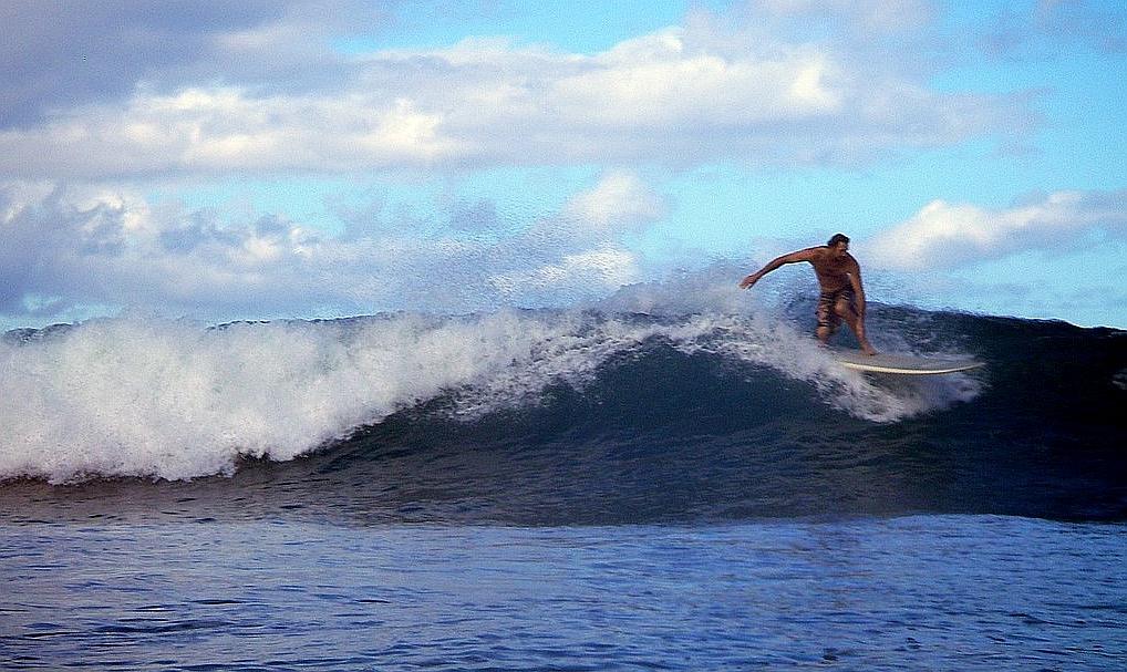 seedicksurf.com - Maui Daily Surf shots and the Maui surf report!!